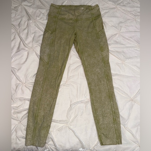 Lululemon Fast and Free High Rise Tight 25" *Ice Dye
Size 8 - Picture 8 of 16